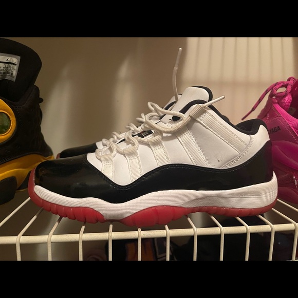 Air Jordan 11 Retro Low GS 'Concord-Bred' - Picture 2 of 5